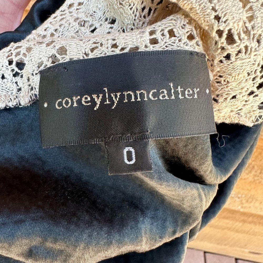 Corey Lynn Calter Black Silk Lace Top Women’s Shirt Size 0 - Picture 10 of 10